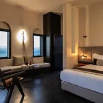 Apartahotel Nimbus Santorini 4*