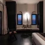 Apartahotel Nimbus Santorini Oia (Santorini)