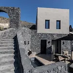 Nimbus Santorini 4* Oia