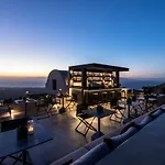 Nimbus Santorini Aparthotel