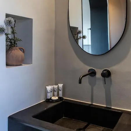 Nimbus Santorini Apartmanhotel