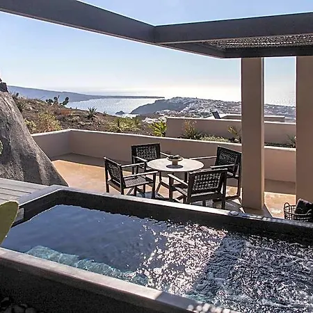 Nimbus Santorini 4* أويا