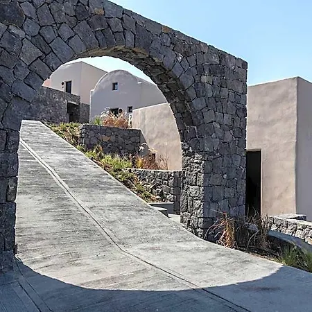 Nimbus Santorini شقة فندقية أويا