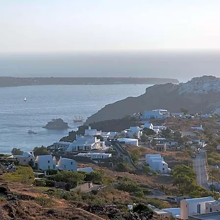 Nimbus Santorini شقة فندقية 4*