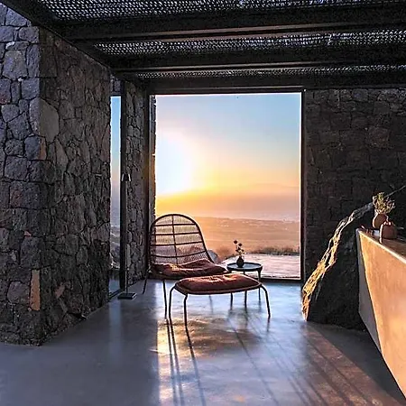 Nimbus Santorini
