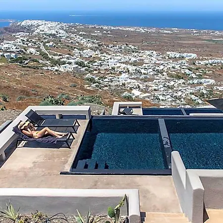 Nimbus Santorini أويا