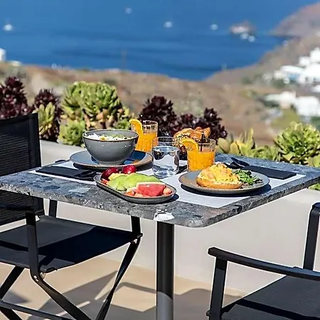 Nimbus Santorini Apart Otel 4*