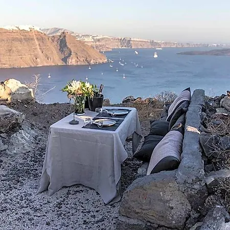 Nimbus Santorini 4* أويا