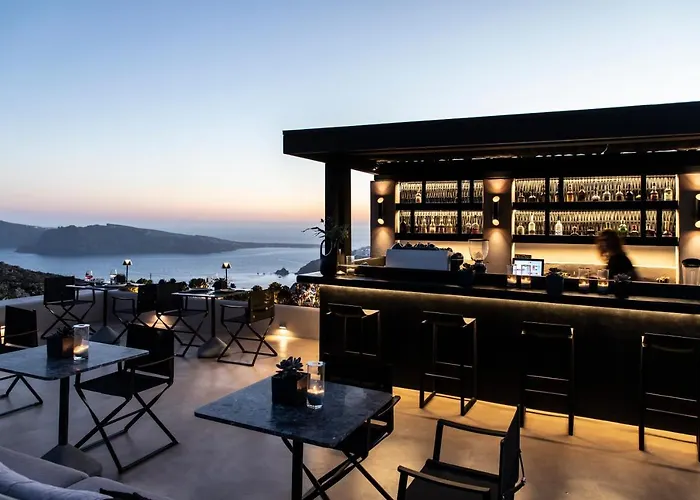 Nimbus Santorini Апарт-отель