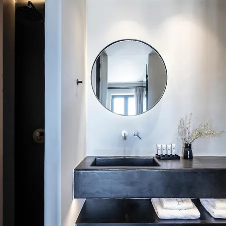 Nimbus Santorini Ξενοδοχείο με διαμερίσματα