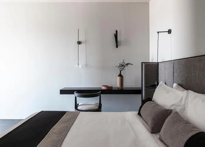 Aparthotel Nimbus Santorini Oia (Santorini)