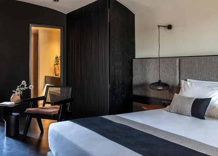 Aparthotel Nimbus Santorini 4*