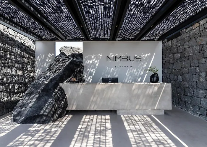 Nimbus Santorini Οία