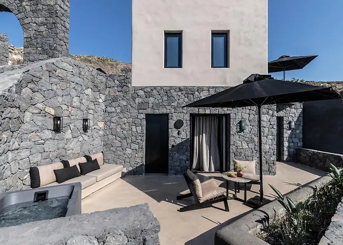 Nimbus Santorini Ξενοδοχείο με διαμερίσματα 4*